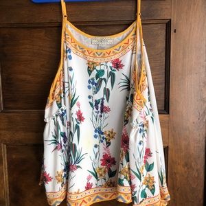 Top with spaghetti straps for shoulders